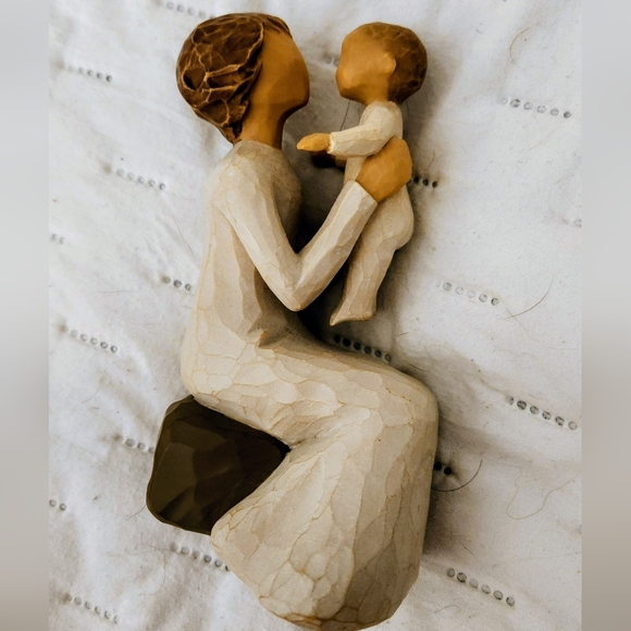 Willow Tree Family Figurine Set - Cream and Brown - Picture 5 of 7